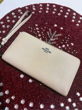 Coach Cream Pebbled Leather Wristlet Clutch with Logo